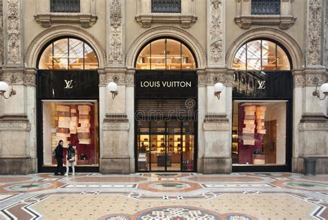 louis vuitton capsule milan|louis vuitton milano galleria.